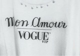 Camiseta manga corta de mujer VOGUE VIP (Italy)