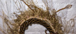 Collar corto trenzado con flecos