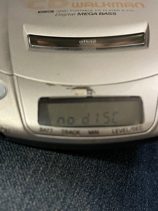 Sony CD Walkman D-C21 Digital MEGA BASS