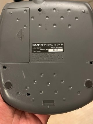 Sony CD Walkman D-C21 Digital MEGA BASS