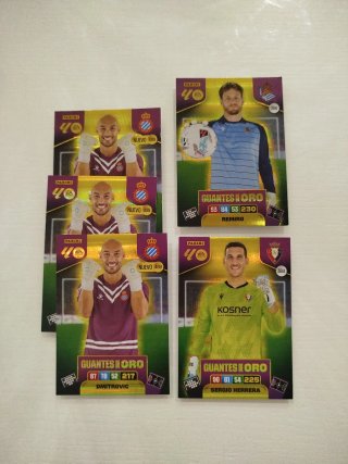 Cromos Panini Adrenalyn XL 25/26 Guantes de Oro