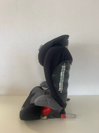 Silla de coche infantil marca Römer en buen estado