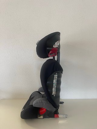 Silla de coche infantil marca Römer en buen estado