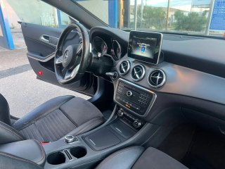 Mercedes-Benz Clase CLA 2015