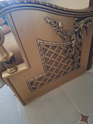 Salón marroquí dorado