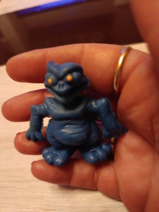 Muñeco PVC Antiguo Azul