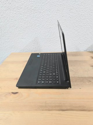 Lenovo Core i3 Portátil Negro