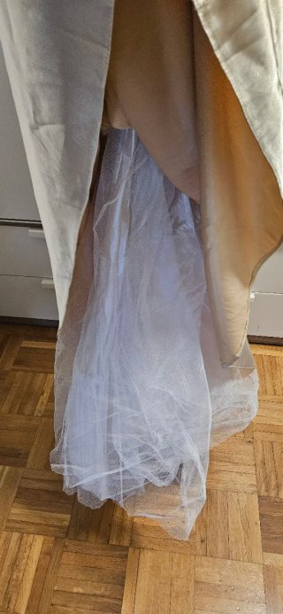 Vestido de fiesta dorado champan