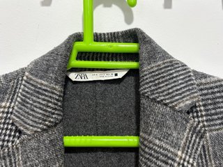 Abrigo Zara cuadros Talla S
