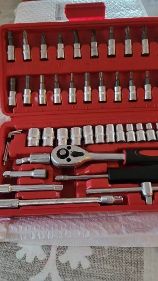 Caja de herramientas 46 piezas nueva con carraca