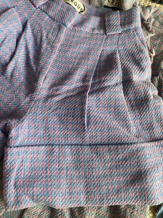 Traje Uterqüe azul y rosa