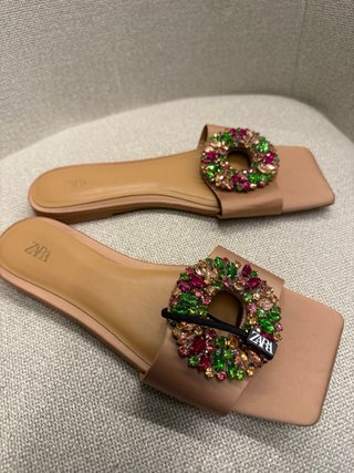 Sandalias Zara Beige Multicolor Joyas