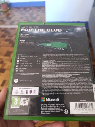 Xbox One + Mando + Cables + FC 25
