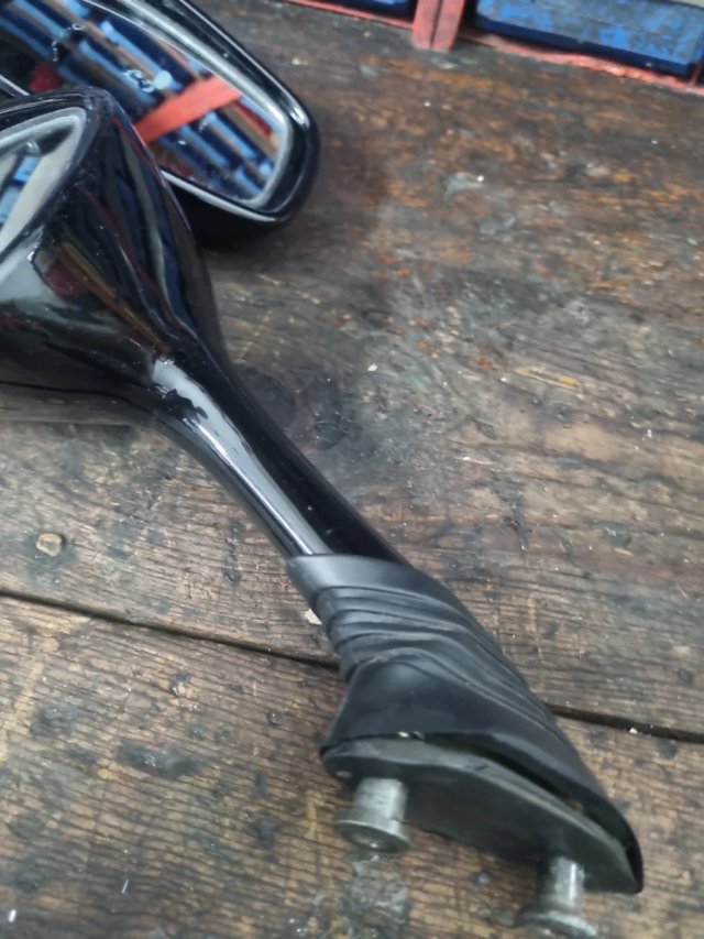 RETROVISOR GSXR.