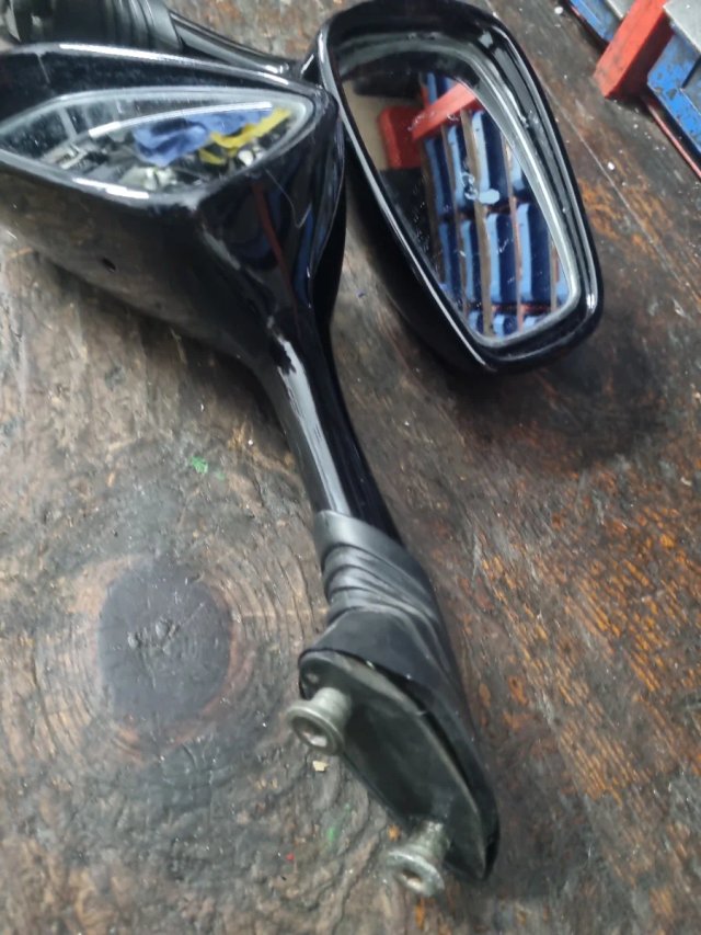 RETROVISOR GSXR.