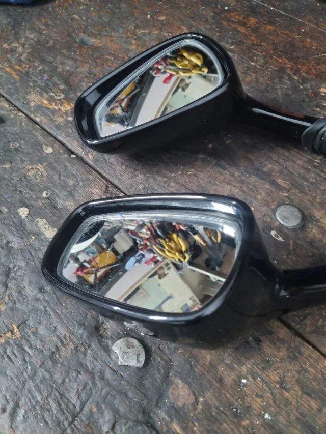 RETROVISOR GSXR.