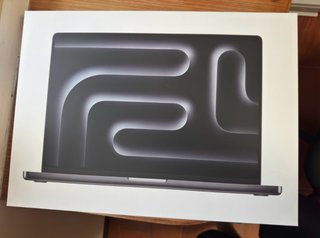 MacBook Pro M5 14 32GB 2TB