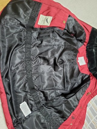 Chaqueta de plumas Pepe Jeans con capucha