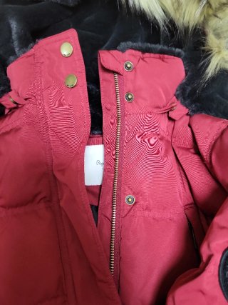 Chaqueta de plumas Pepe Jeans con capucha