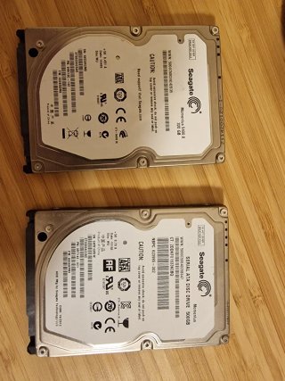 2 Discos Duros HDD 500GB y 320GB