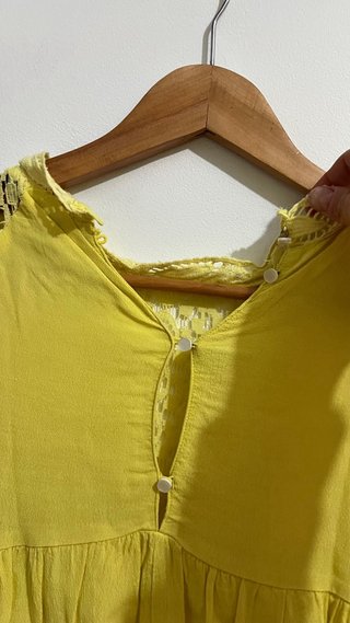 Blusa amarilla