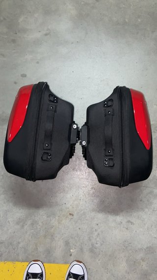 Maletas Laterales Ducati Oficiales. Acepto ofertas