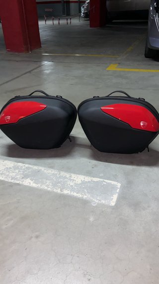 Maletas Laterales Ducati Oficiales. Acepto ofertas