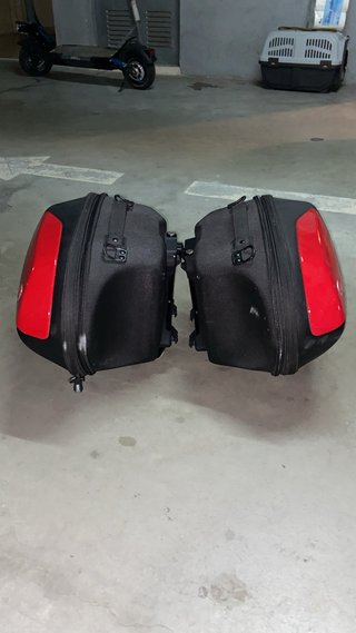 Maletas Laterales Ducati Oficiales. Acepto ofertas