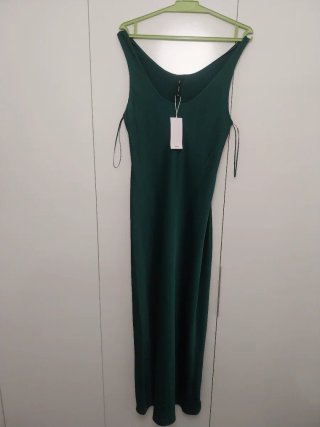 Vestido largo verde escotado Talla S