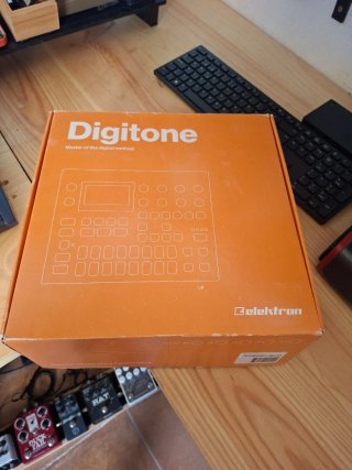 Elektron Digitone Sintetizador Digital