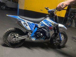 Moto infantil 24