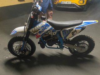 Moto infantil 24