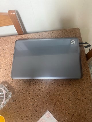 Portátil HP Pavilion 17” como nuevo + cargador