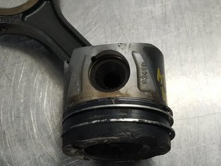 PISTON MERCEDES-BENZ VITO BASIC-KOMBI (639) 65194