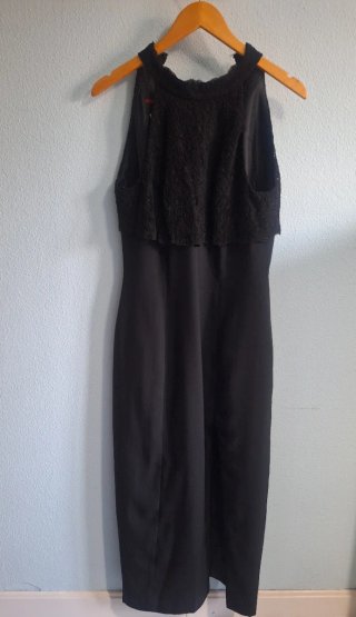 Vestido de fiesta negro Pronovias