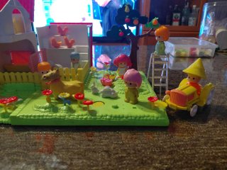 Granja Pinypon con figuras y accesorios