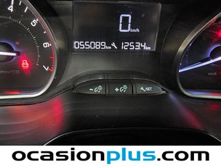 Peugeot 2008 PureTech Signature 60 kW (82 CV)