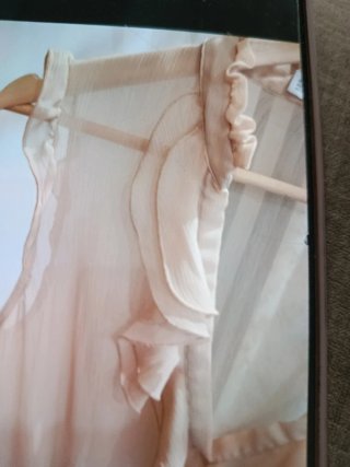 Blusa volantes beige Talla M