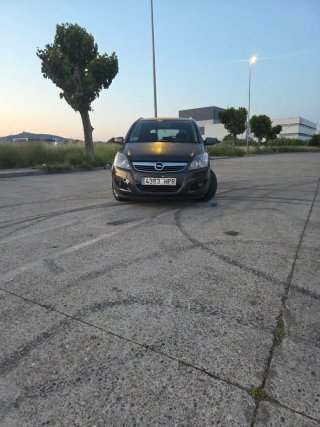 Opel Zafira 2013