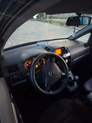 Opel Zafira 2013