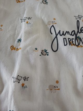 Pijama bebé 18 meses Kiabi.