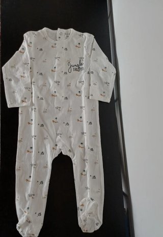 Pijama bebé 18 meses Kiabi.