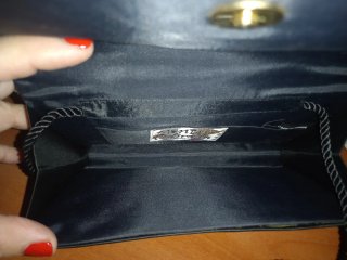 Bolso de fiesta negro y dorado