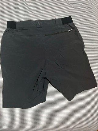 Pantalón corto montaña Regatta gris