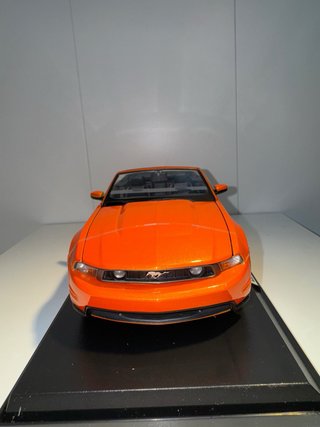 1:18  Ford Mustang GT Convertible 2010