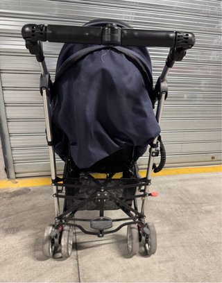 Silla de paseo Arrue azul plegable