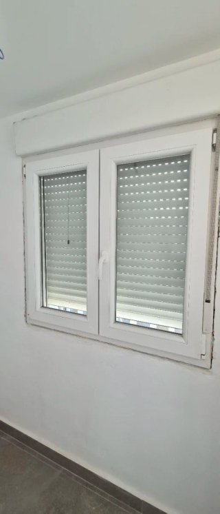 Ventana PVC Insonorizada con Mosquitera