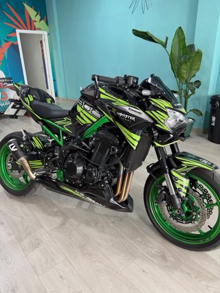 Kawasaki Z900 Full Extras