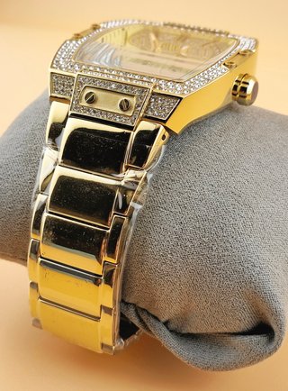 Reloj Guess Phoenix nuevo dorado