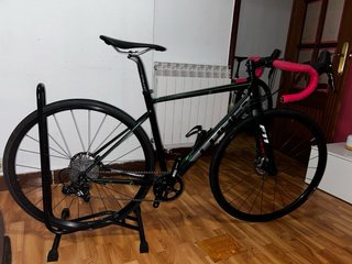 Bicicleta de carretera Cube F11